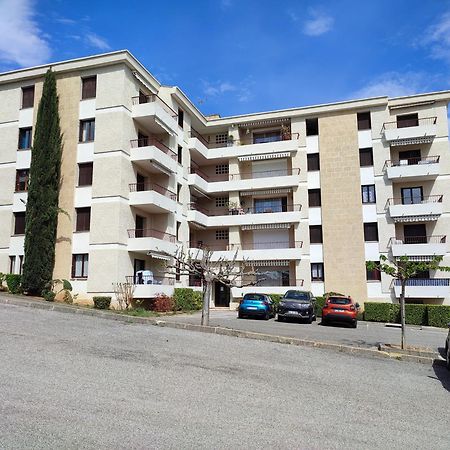 Le Cezanne - Climatise Avec Grande Terrasse Apartment Greoux-les-Bains Bagian luar foto